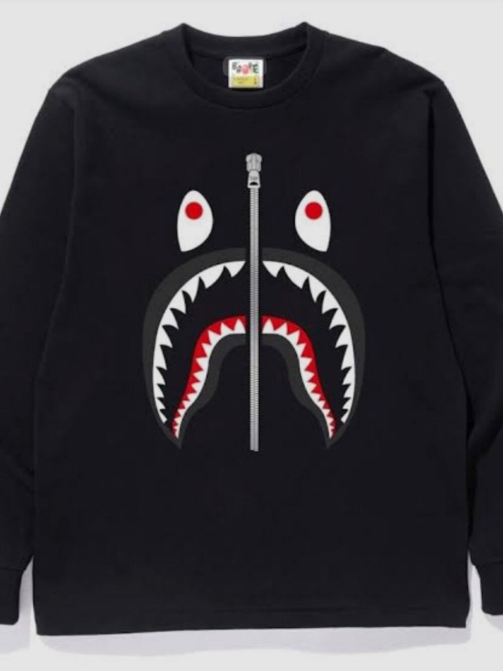 A BATHING APE LONG SLEEVE BLACK SHARK ZIPPER FACE TSHIRT LARGE NWOT